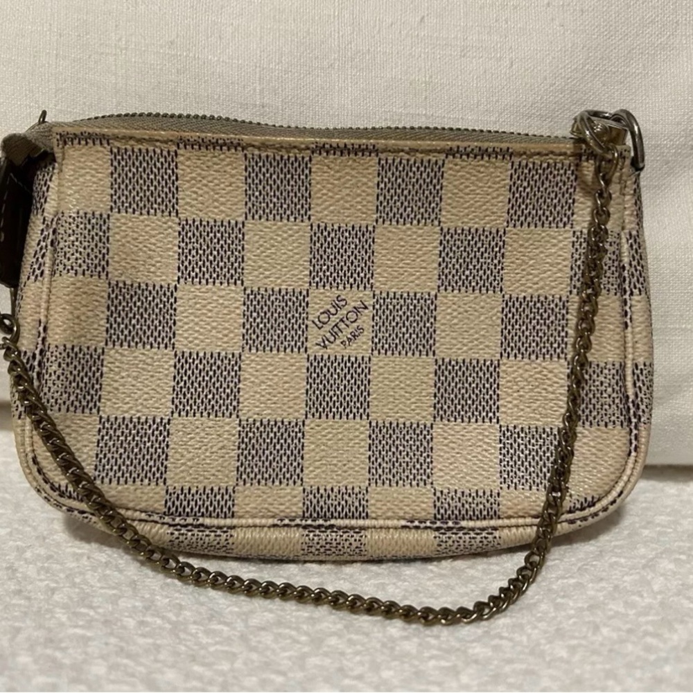 Louis Vuitton mini pouchette Damier azur